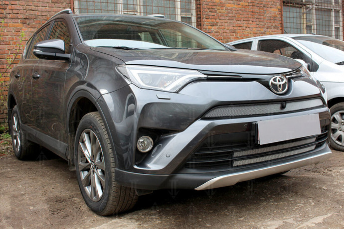 Защита радиатора "Standart" Toyota RAV4 (2015-2019) верх с камерой, хром купить недорого с доставкой в Тобольск