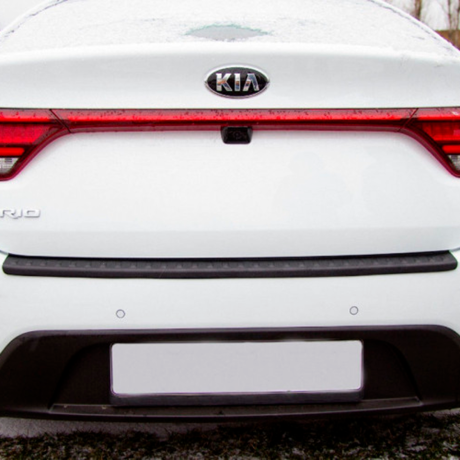 Защитная накладка на задний бампер KIA Rio (2017-н.в., седан) купить недорого с доставкой в Тобольск