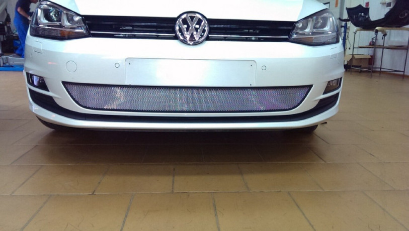Защита радиатора "Standart" Volkswagen Golf (2012-2017) хром купить недорого с доставкой в Тобольск