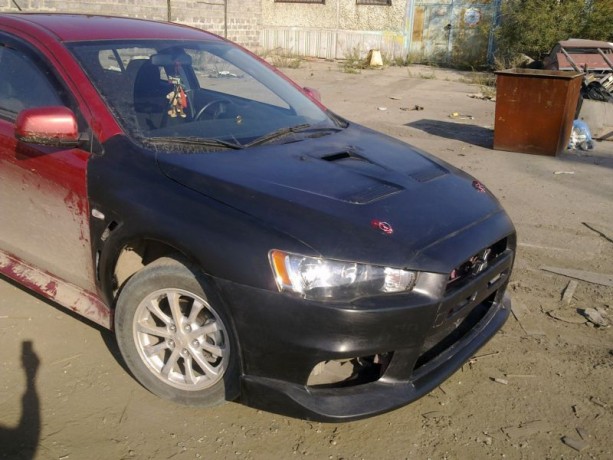 Пластиковые крылья с жабрами EVO Mitsubishi Lancer Evolution X купить недорого с доставкой в Тобольск