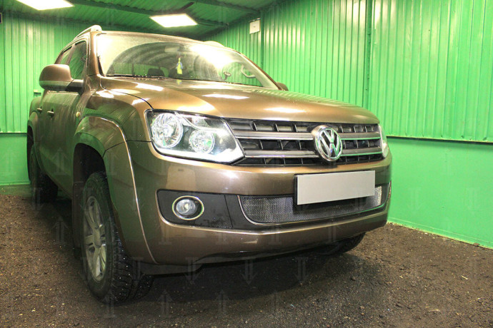Защита радиатора "Standart" Volkswagen Amarok (2010-2016) 3 ребра жесткости, чёрная купить недорого с доставкой в Тобольск