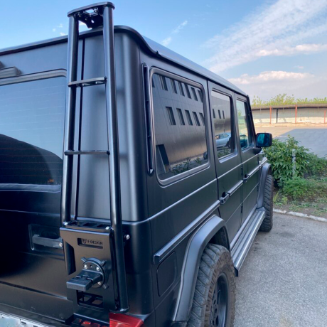 Кронштейн для крепления экспедиционной канистры на лестнице для Mercedes-Benz G-class купить недорого с доставкой в Тобольск
