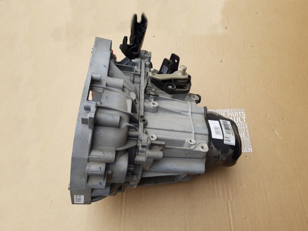Механическая коробка переключения передач (МКПП 5-ст.) Renault JR5-514, двигатель К4М  1.6 16V, новая, оригинал 320106193R 8200934990 купить недорого с доставкой в Тобольск