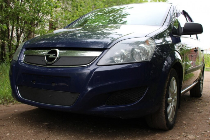 Зимняя защита радиатора "Standart" Opel Zafira B рестайлинг (2007-2015) купить недорого с доставкой в Тобольск