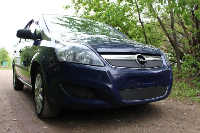 Зимняя защита радиатора "Standart" Opel Zafira B рестайлинг (2007-2015) купить недорого с доставкой в Тобольск