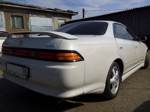 Накладки (клыки) на задний бампер (сток) Toyota Mark II (90) купить недорого с доставкой в Тобольск