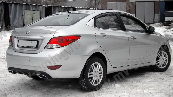 Диффузор заднего бампера var №2 (текстурный пластик) для Hyundai Solaris (2010-2013) купить недорого с доставкой в Тобольск