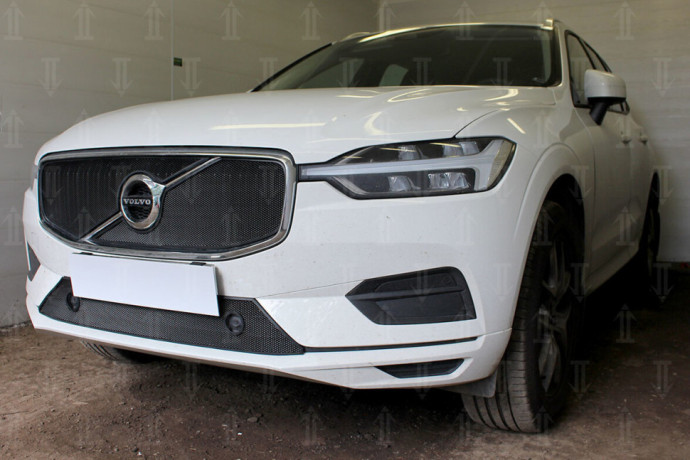 Защита радиатора "Standart" Volvo XC60 II (2017-н.в.) низ с парктроником, чёрная купить недорого с доставкой в Тобольск