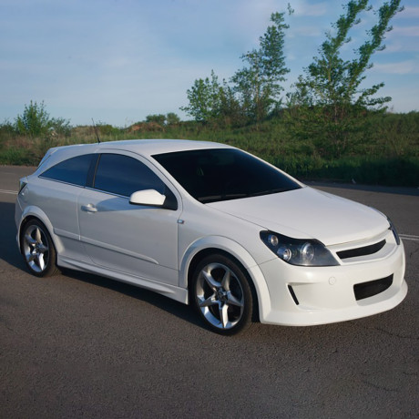 Решетка радиатора "DM Style" для Opel Astra H (2004-2011) купить недорого с доставкой в Тобольск