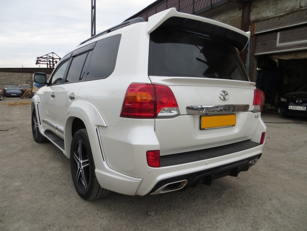 Аэродинамический обвес "Wald Black Bison" Toyota Land Cruiser 200 купить недорого с доставкой в Тобольск